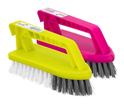 Trendy Iron Grip Scrubbing Brush