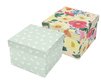 Mother's Day Floral Pink Gift Box (16 x 16x 13.2cm)